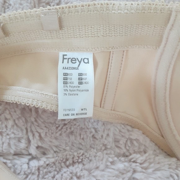 28DD Freya Deco Moulded Strapless Bra 28DD   Nude/tan/cream - Picture 3 of 3